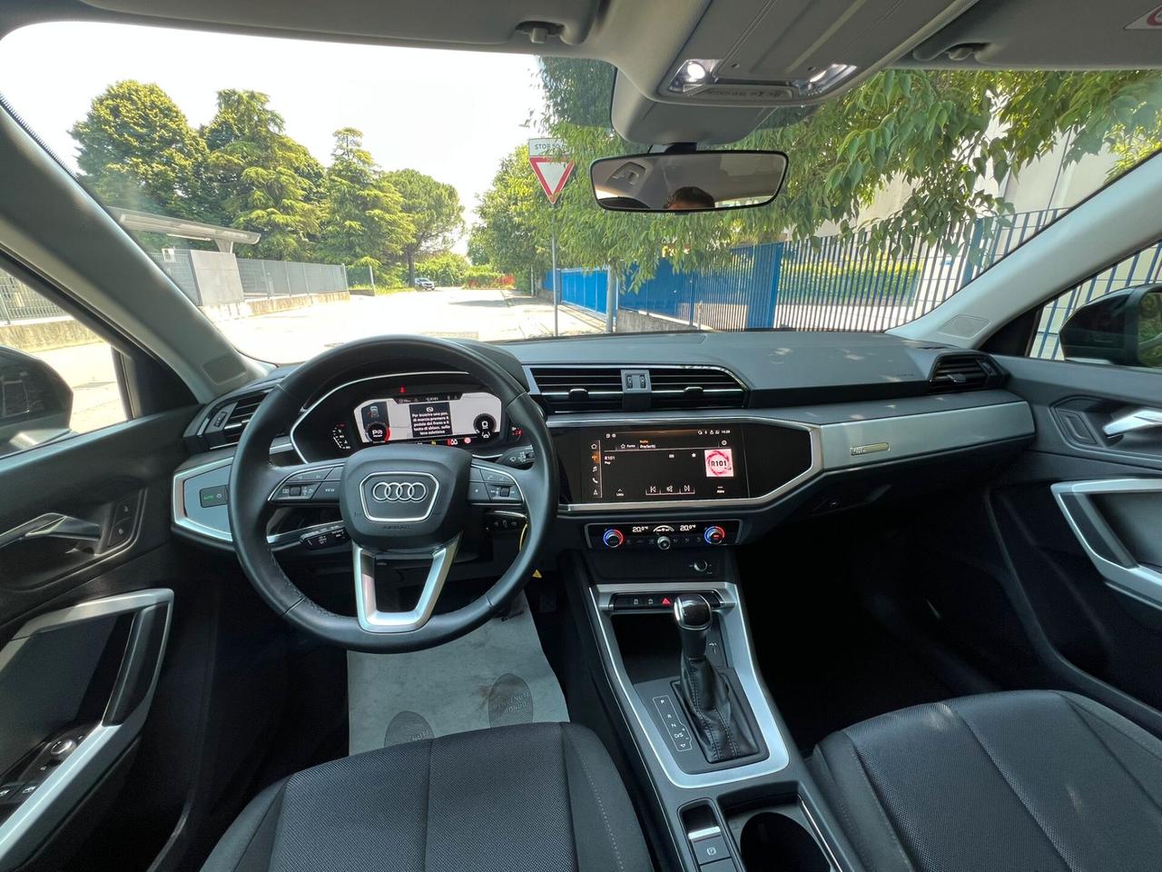 Audi Q3 35 TDI Business Advanced