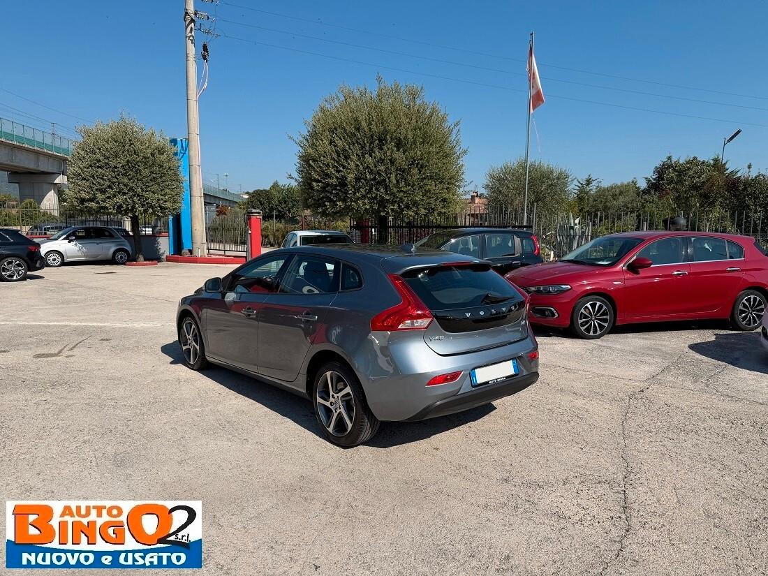 Volvo V40 D2 Business