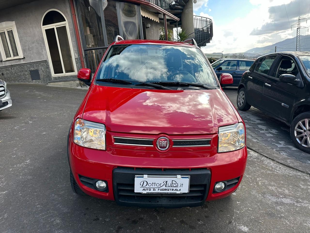 Fiat Panda 1.3 MJT 16V DPF 4x4 Climbing