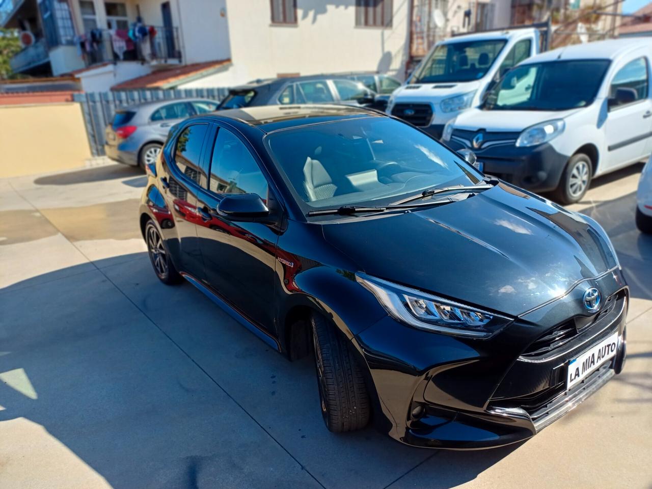 Toyota Yaris 1.5 Hybrid 5 porte Lounge(TETTO PANORAMICO)
