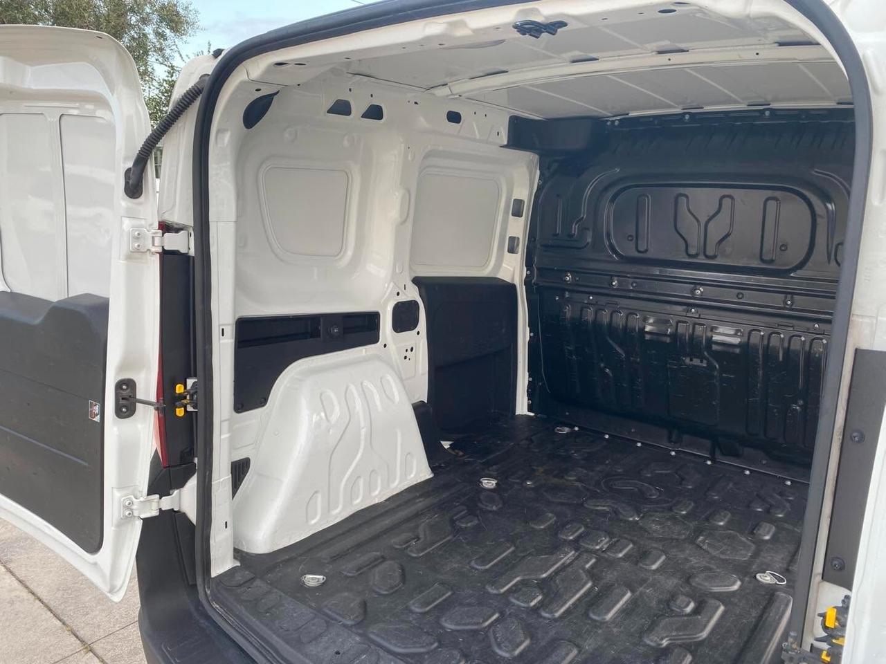 Fiat Doblò 1.6 Mjt2 120 CV 3 posti 12/2022