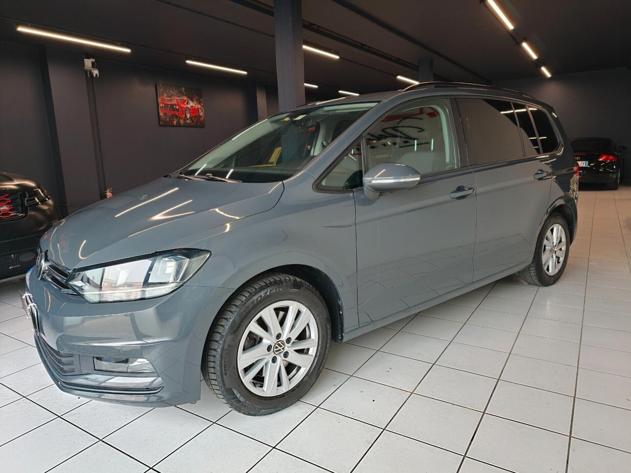 Volkswagen Touran 2.0 TDI 150 CV SCR DSG Executive BlueMotion Tech.