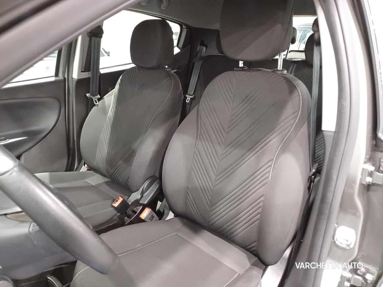 Lancia Ypsilon 1.0 FireFly 5 porte S&S Hybrid Gold Plus