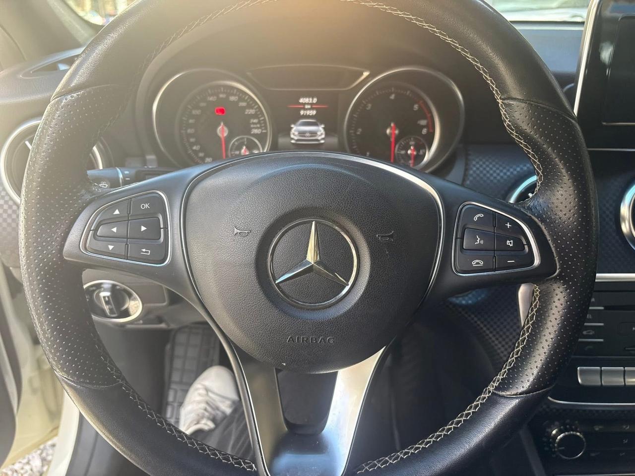 Mercedes-benz A 160 d Premium