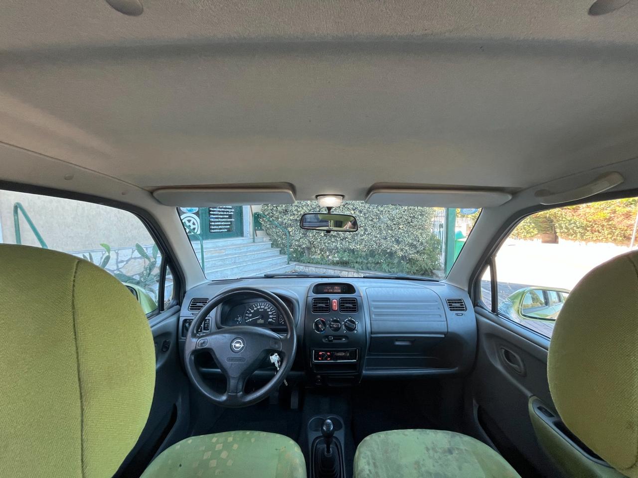 Opel Agila 1.2 16v Comfort
