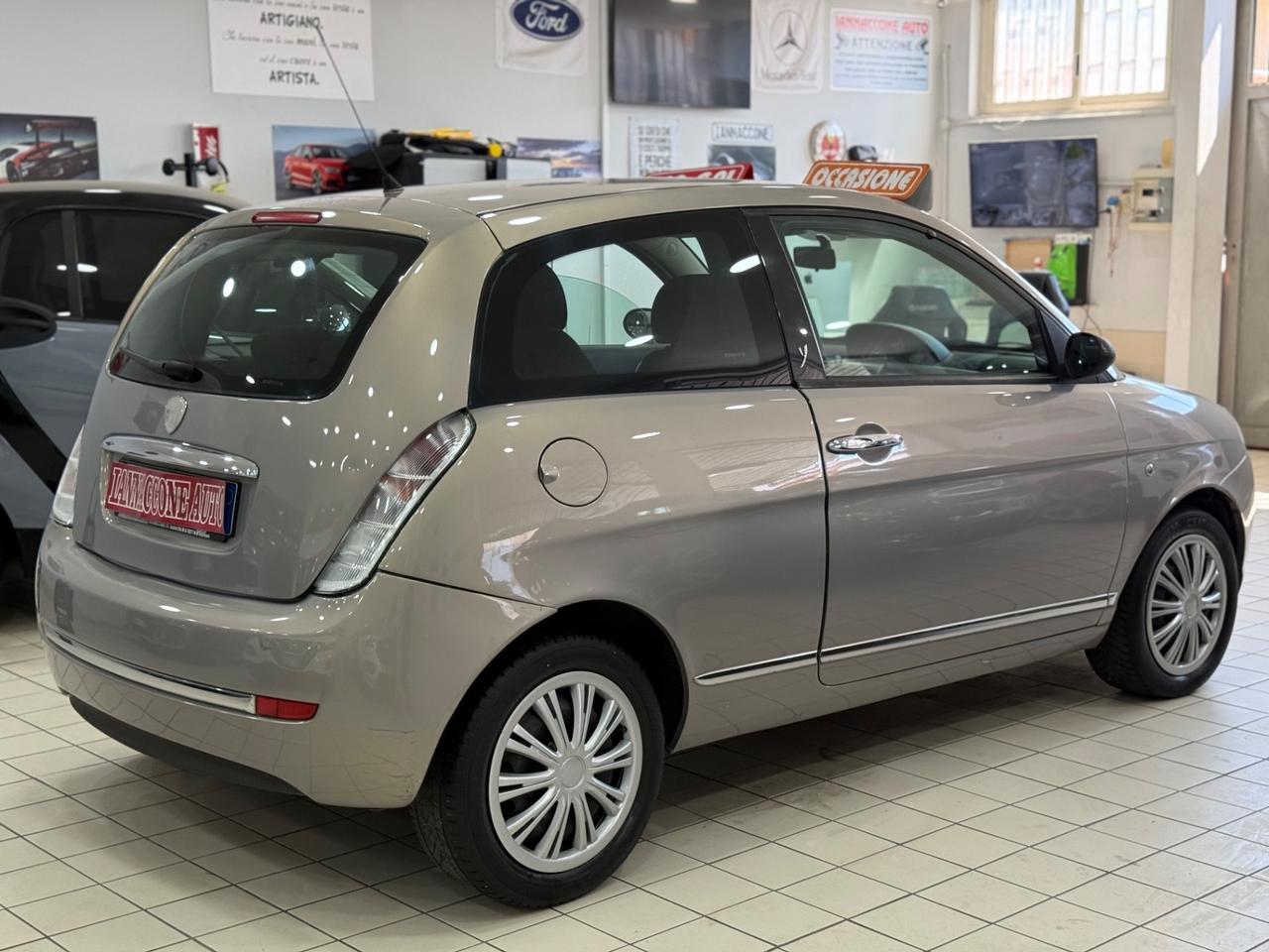 Lancia Ypsilon 1.2 gpl 150 mila km