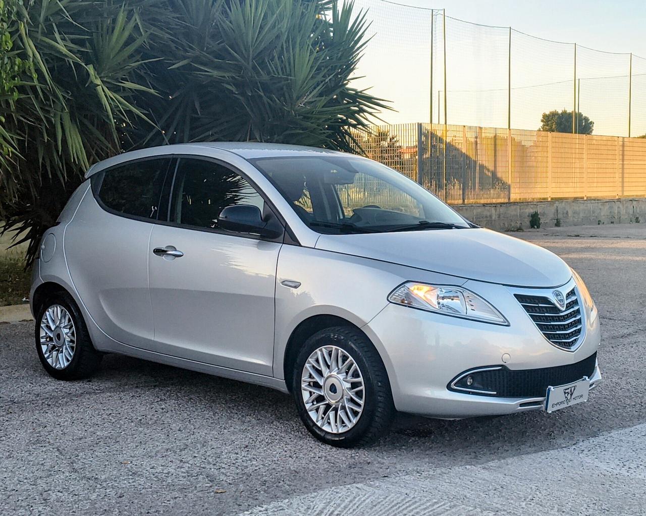Lancia Ypsilon 1.2 8v 69 Cv Gold - UNIPROPRIETARIO -
