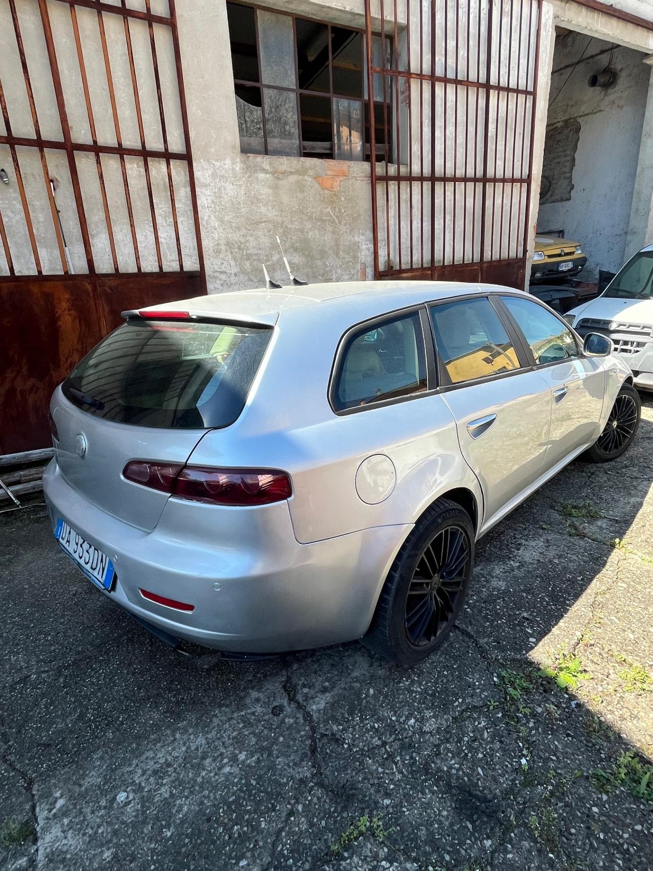 Alfa Romeo 159 1.9 JTDm Sportwagon Progression