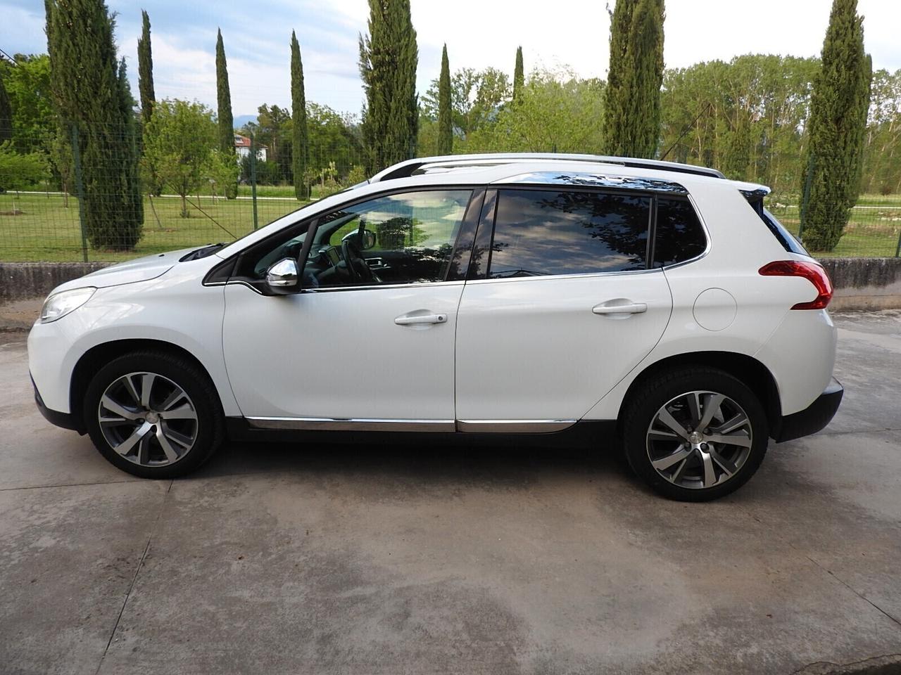 Peugeot 2008 1.6 e-HDi 92 CV NEOP. NAVI