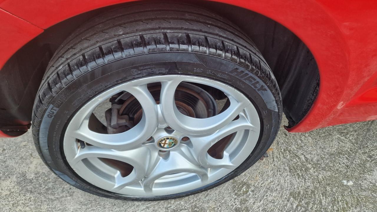 Alfa Romeo MiTo 1.6 JTDm 16V Distinctive Sport Pack