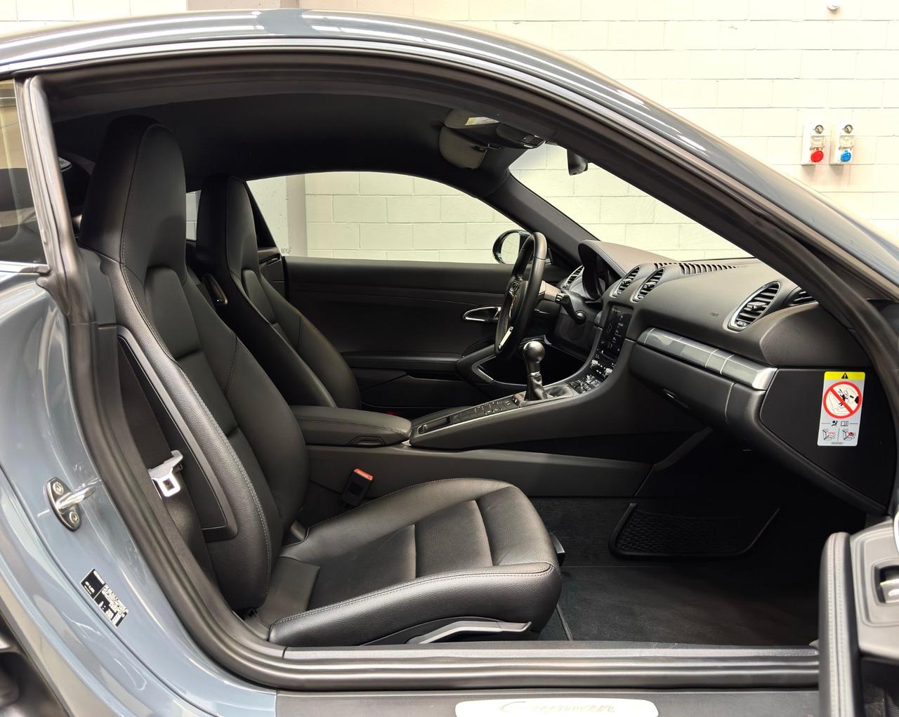 Porsche 718 Cayman 2.0