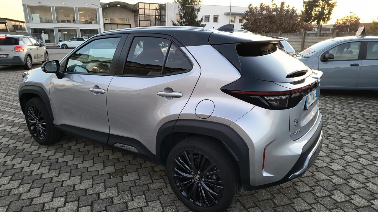 Toyota Yaris Cross 1.5 Hybrid 5p. E-CVT AWD-i Adventure