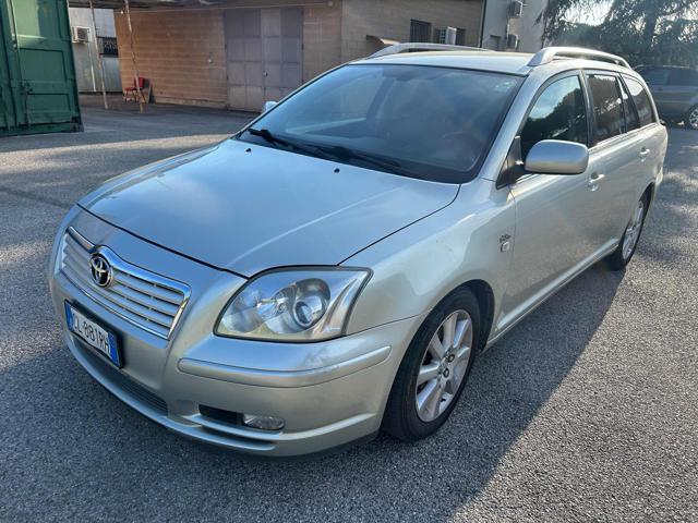 TOYOTA Avensis 2.0 D-4D 16V SW senza nessun lavoro da fare