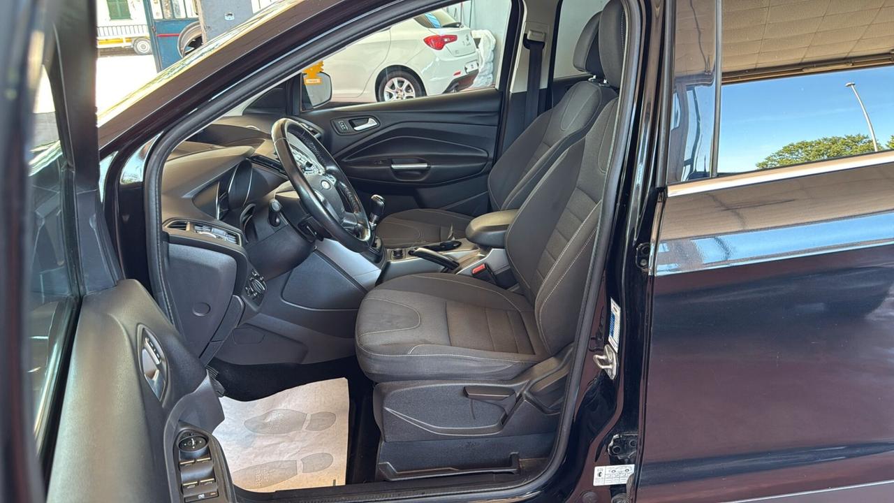 Ford Kuga 2.0 TDCI 115 CV 2WD Titanium