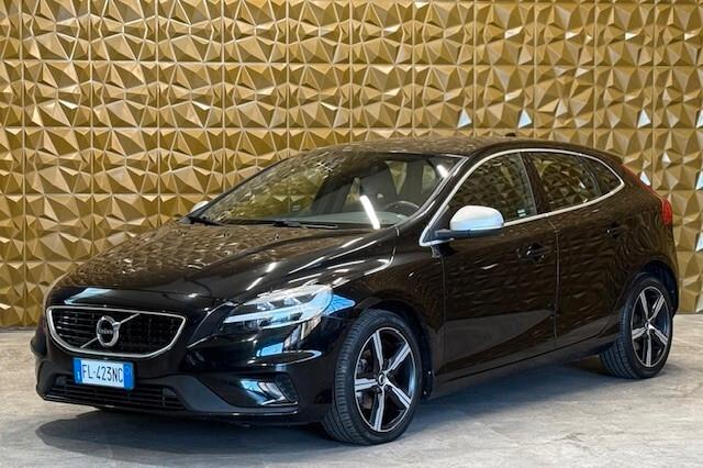 Volvo V40 D2 R-design