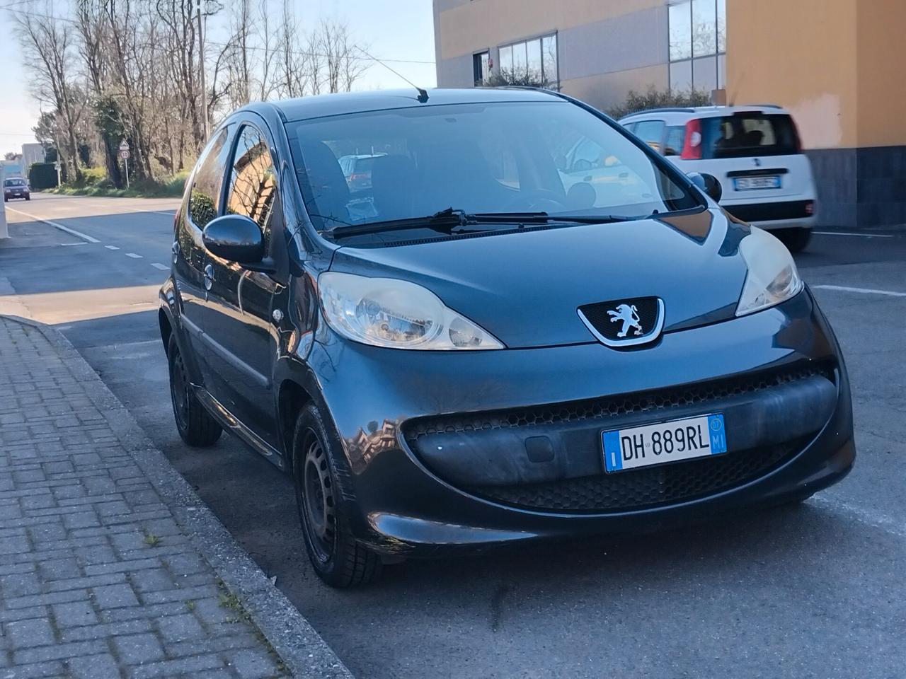 Peugeot 107 1.0 68CV 5p. Plaisir 2Tronic IDEALE PER NEO PATENTATI A SOLI 2.999 EURO
