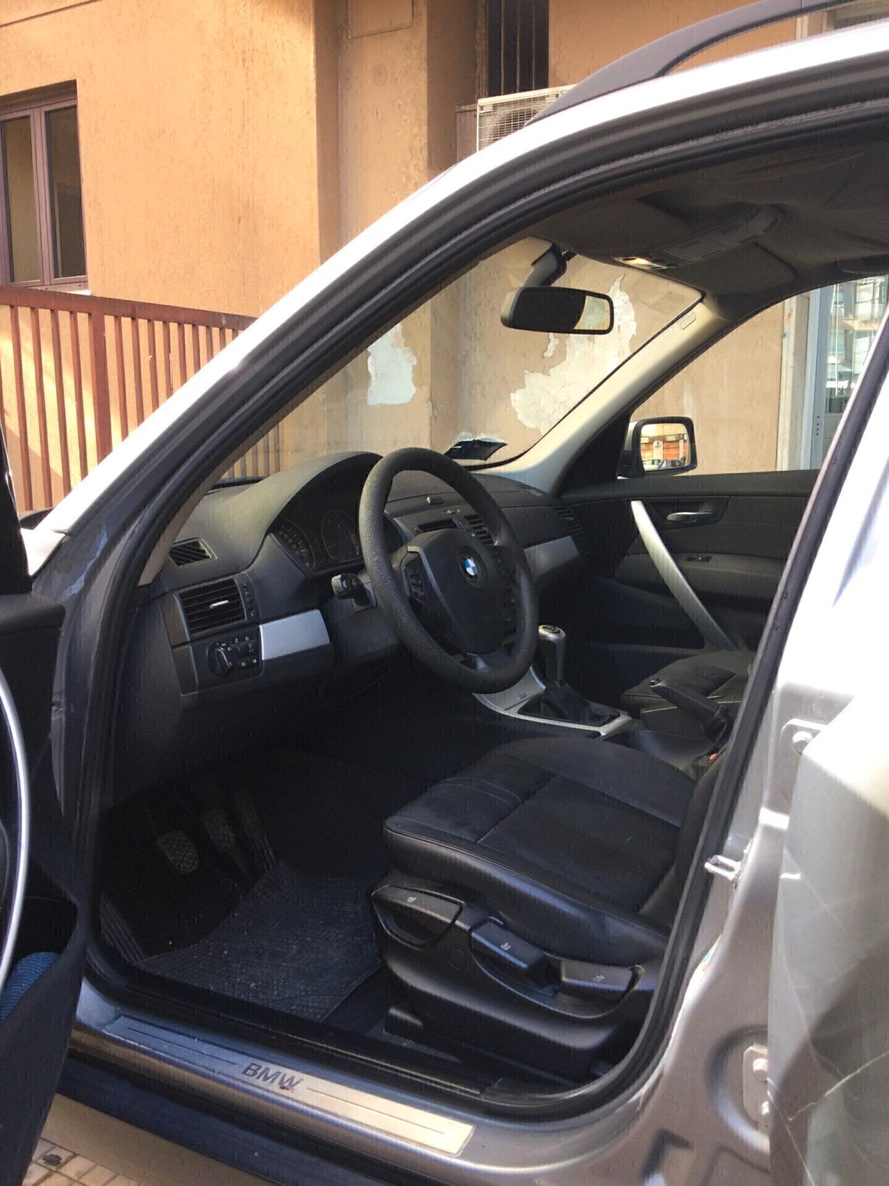 Bmw X3 2.0d cat Futura