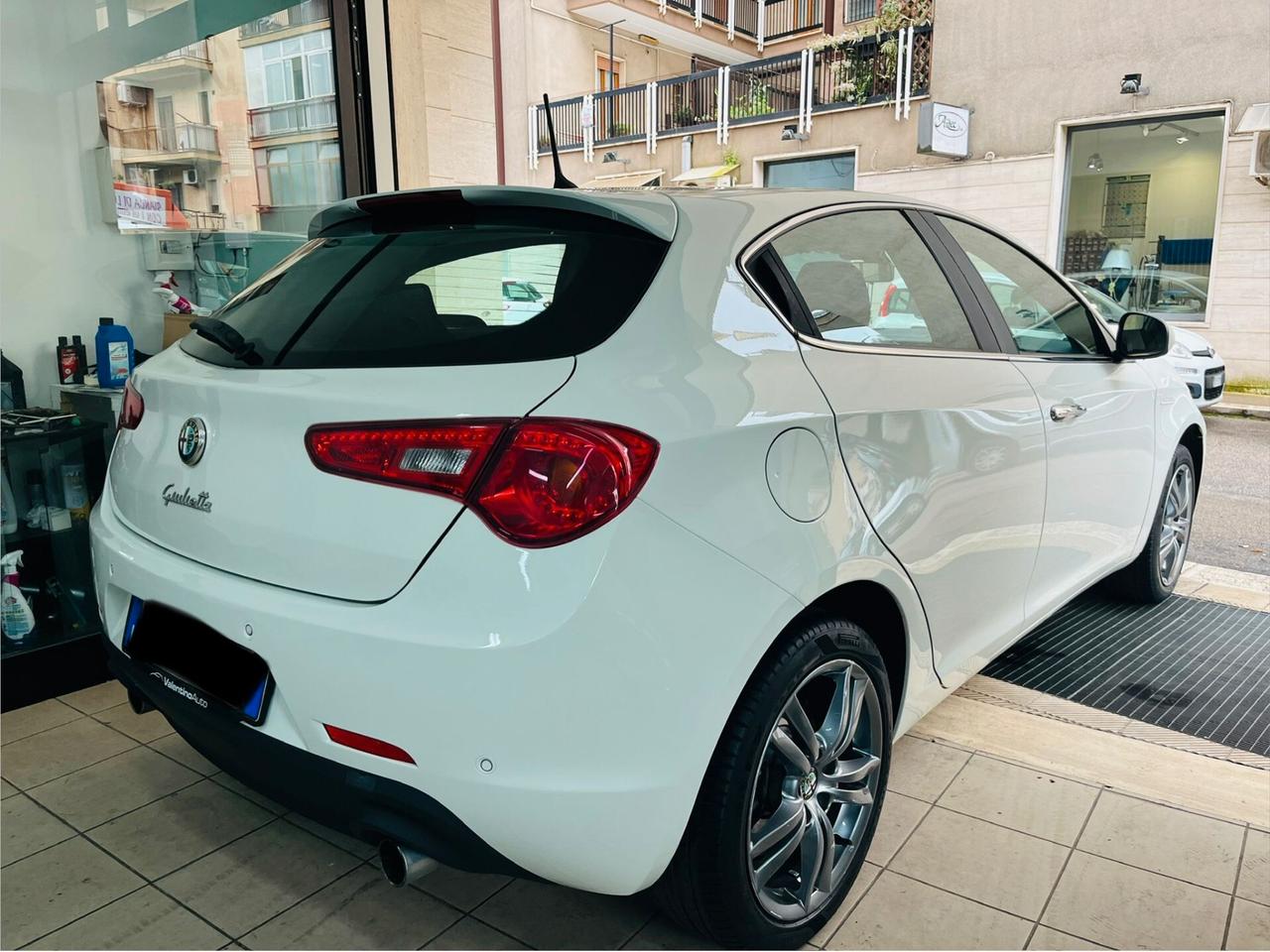 Alfa Romeo Giulietta 2.0 JTDm - PERFETTA - 2015