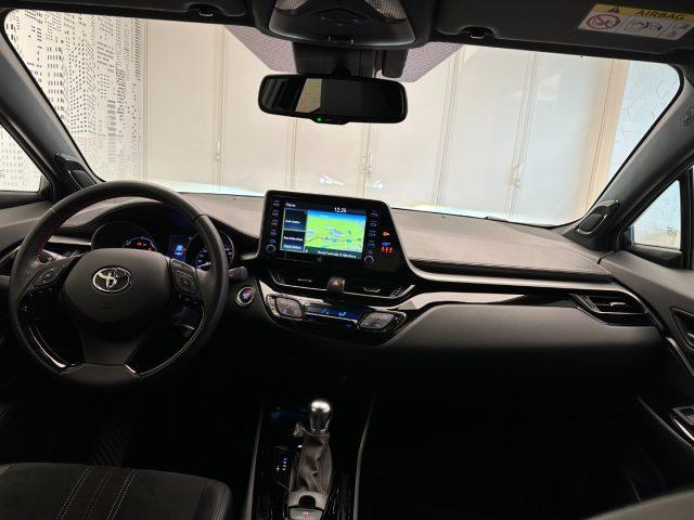 TOYOTA C-HR 2.0 Hybrid E-CVT GR Sport