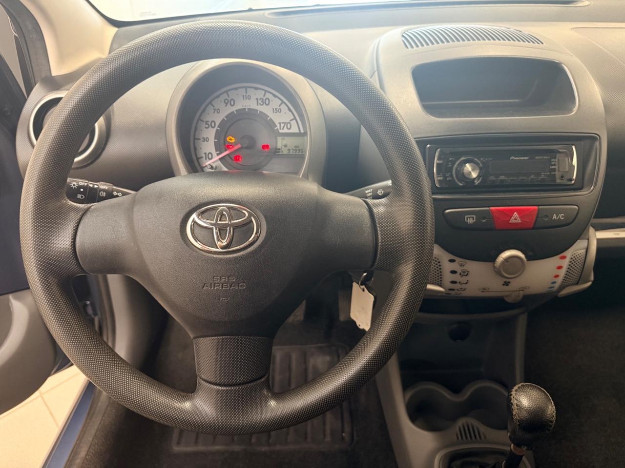 Toyota Aygo 1.0 12V VVT-i 5 porte Sol