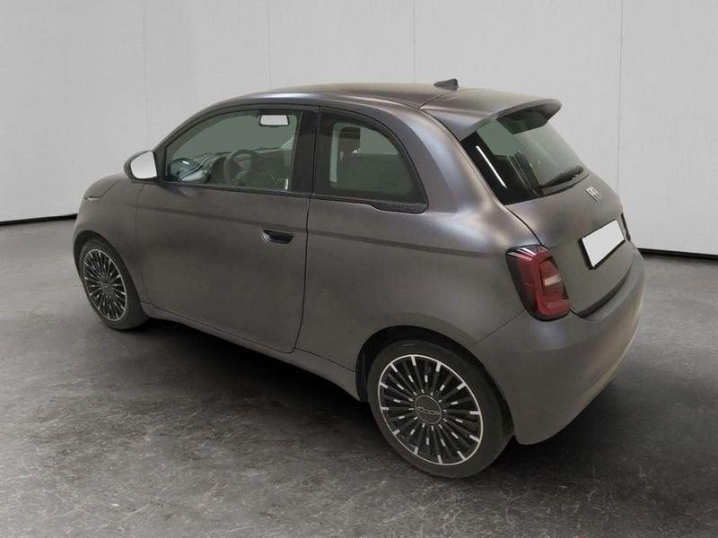 FIAT 500 500e 42 kWh La Prima