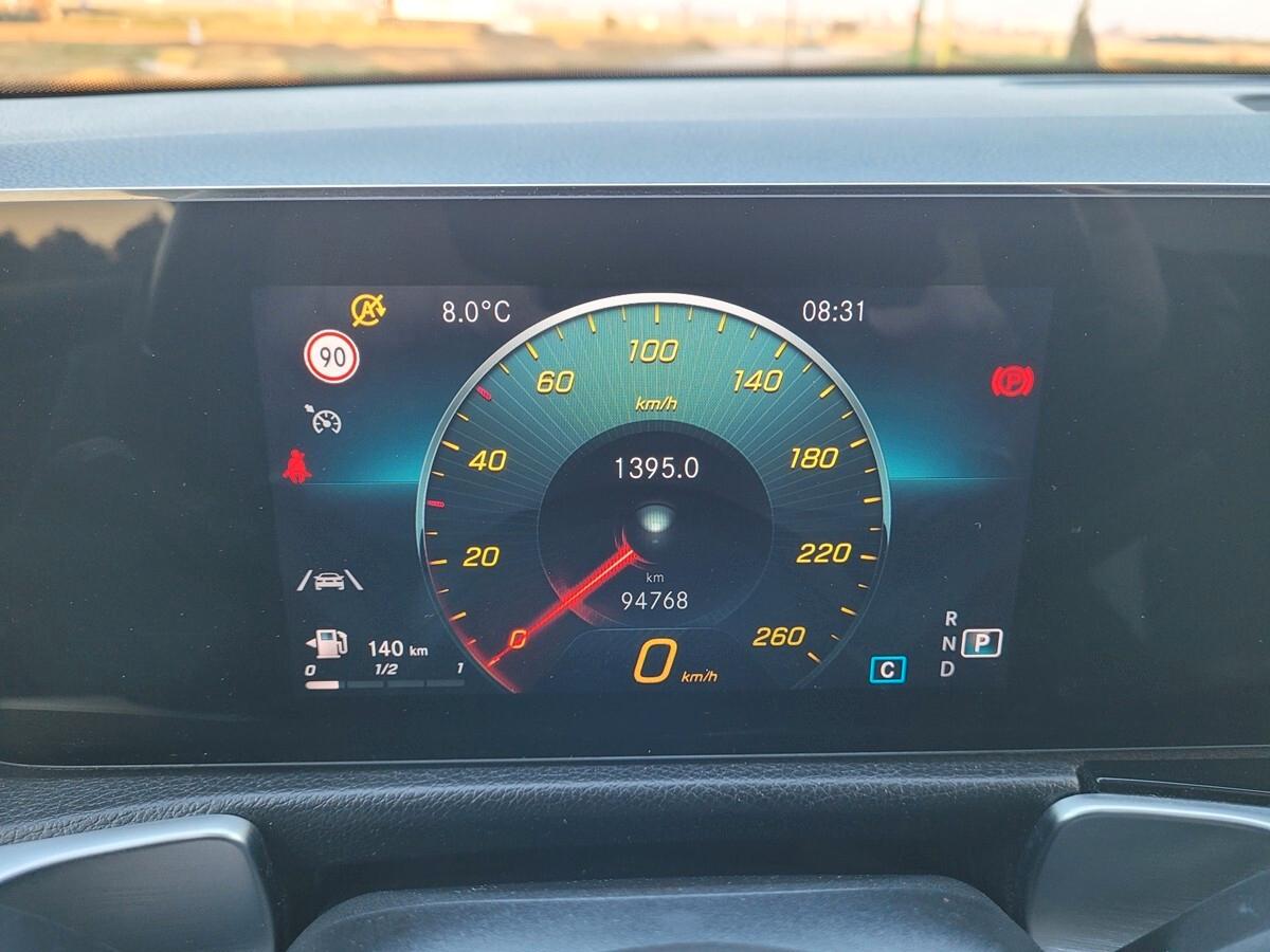 Mercedes-benz GLB 180 d Automatic Business