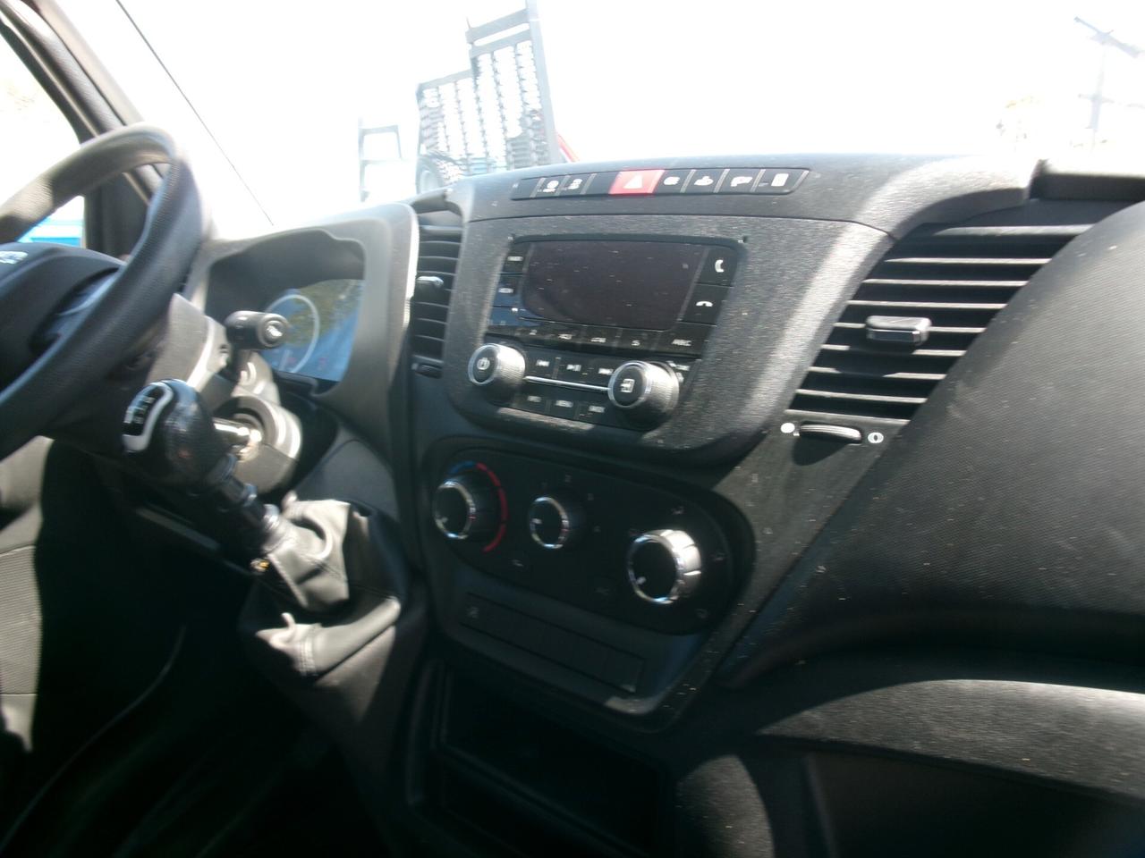 Iveco Daily 35C14 2.3 140CV E6D BOX+PEDANA PASSO 3450 7 PEDANE