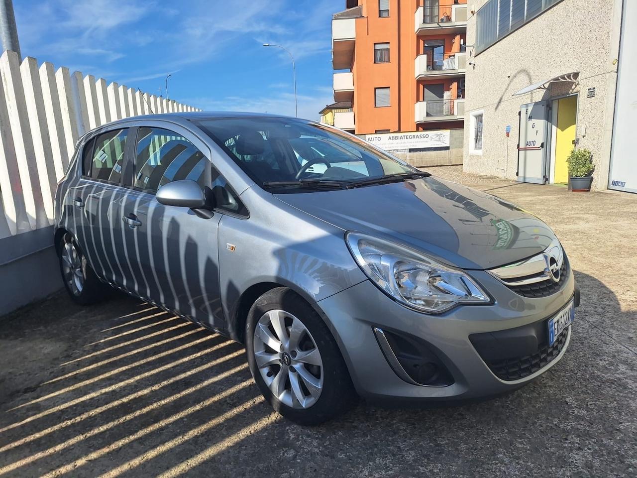 Opel Corsa S-D 1.2 5 p. AUTOMATICA