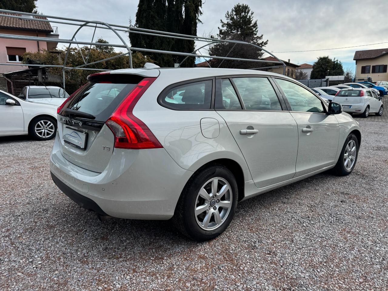 Volvo V60 T3 Momentum