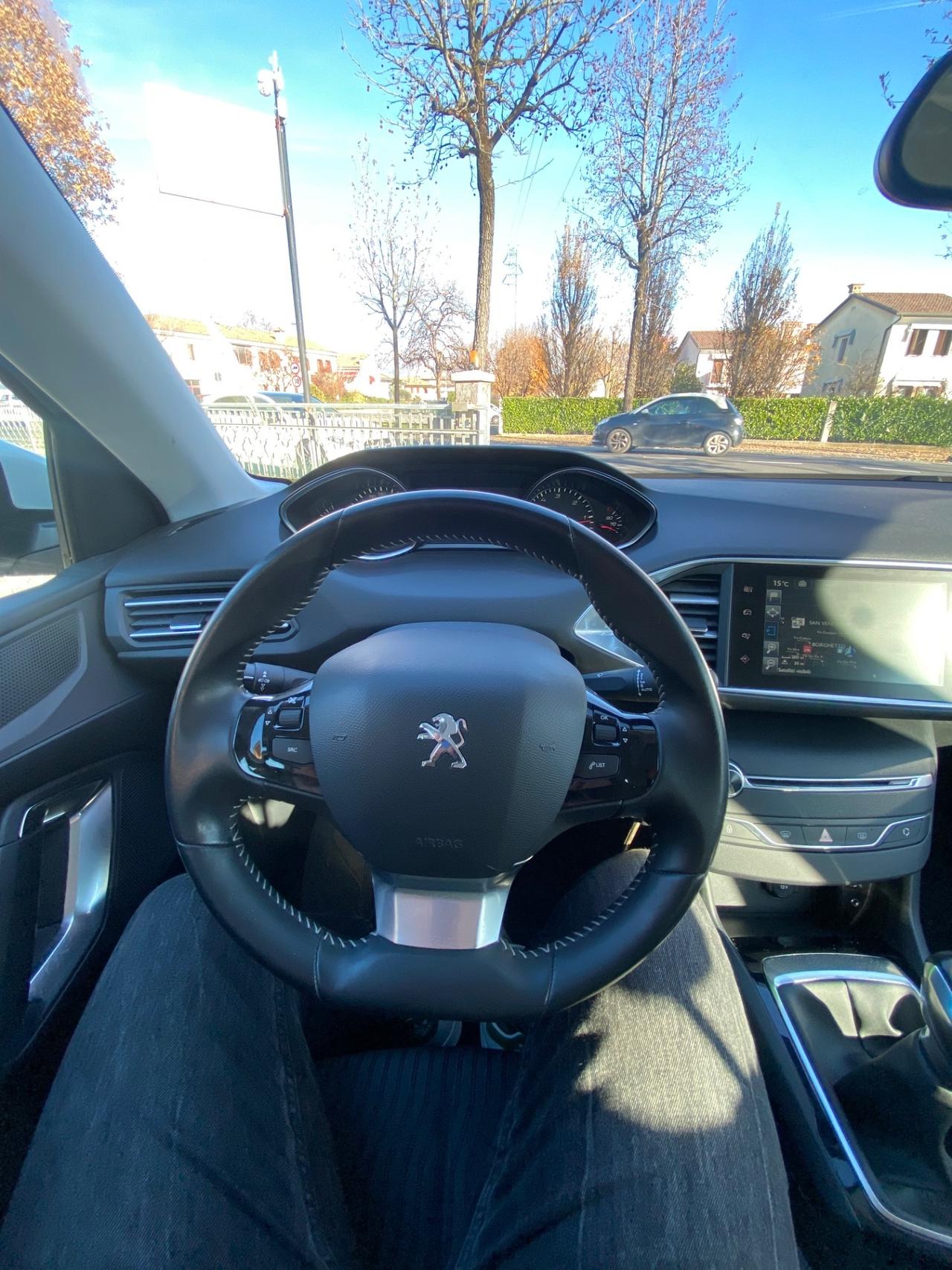 Peugeot 308 BlueHDi 100 S&S Active