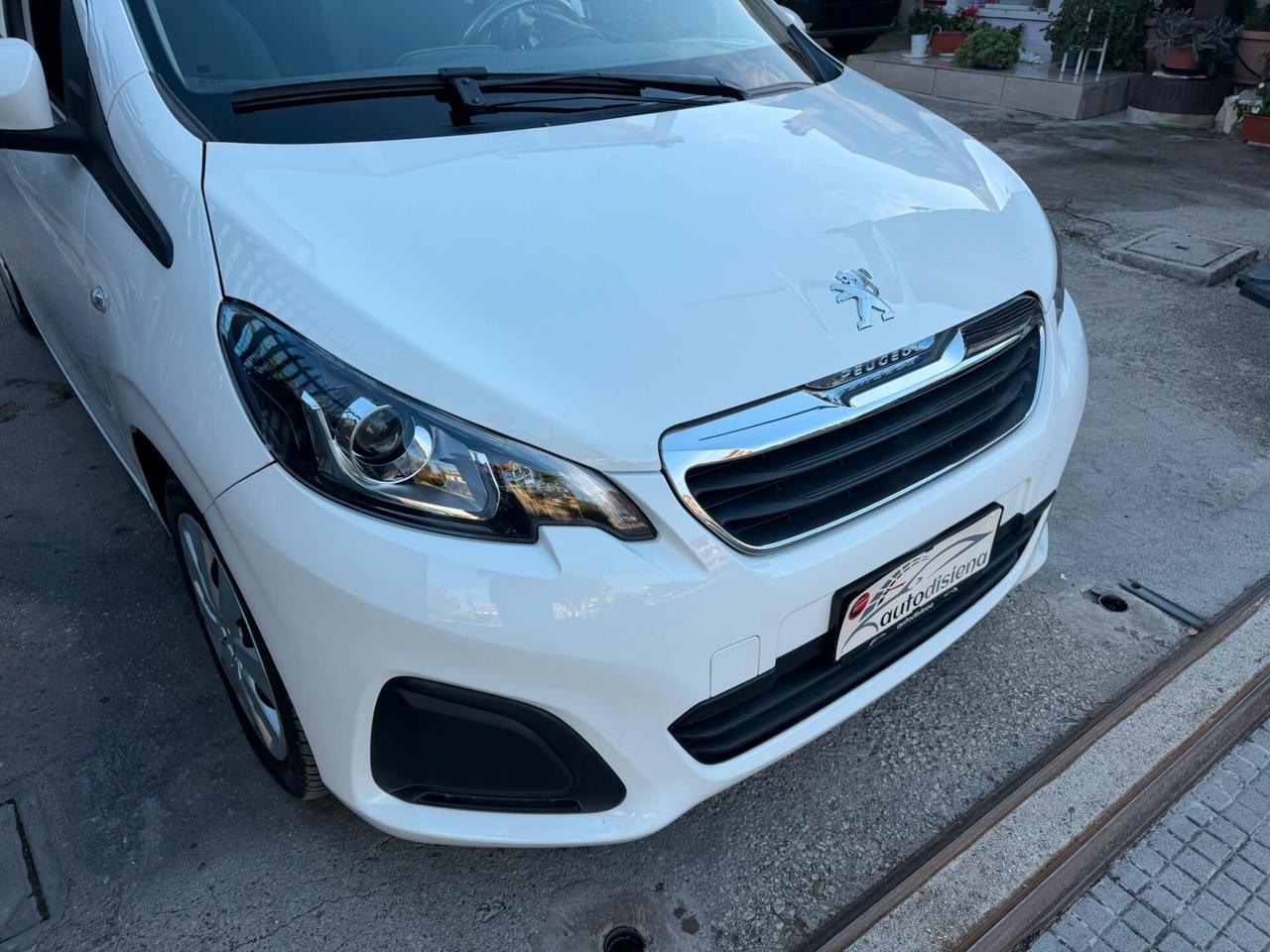 Peugeot 108 VTi 72 5 porte Allure