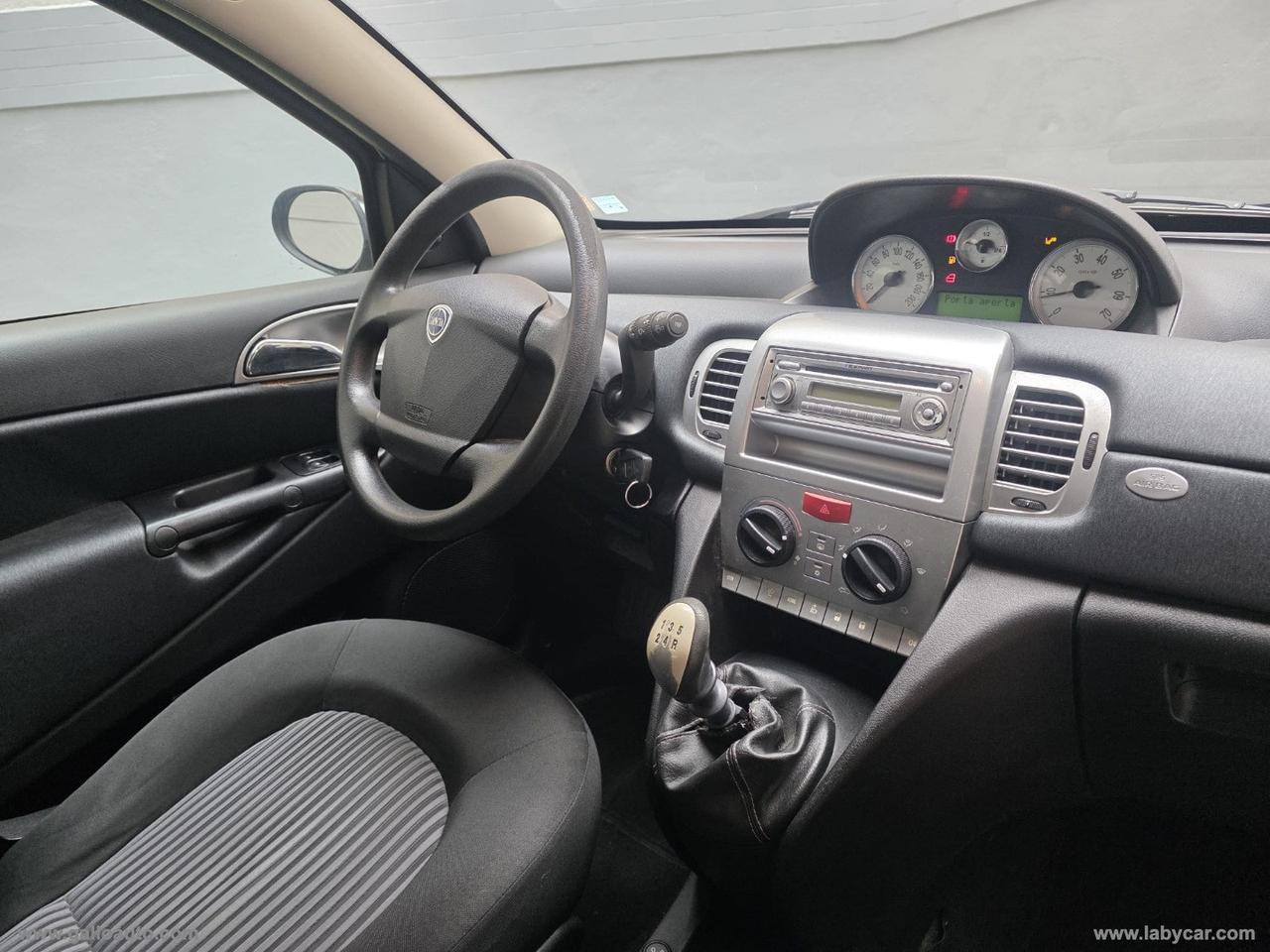 LANCIA Ypsilon 1.2 Platino