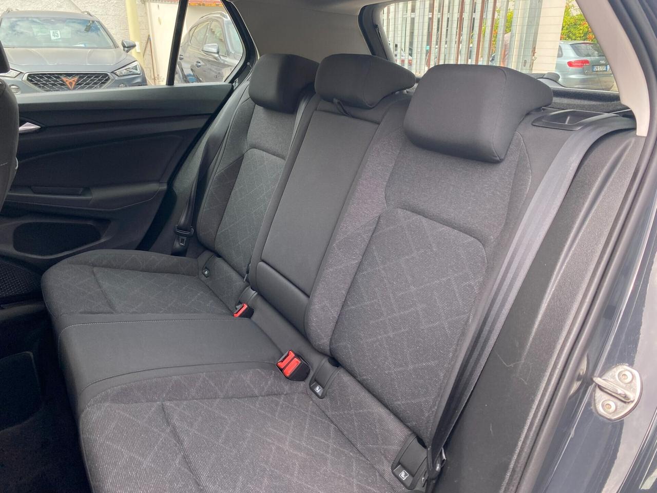 Volkswagen Golf Life 2.0 TDI 116CV