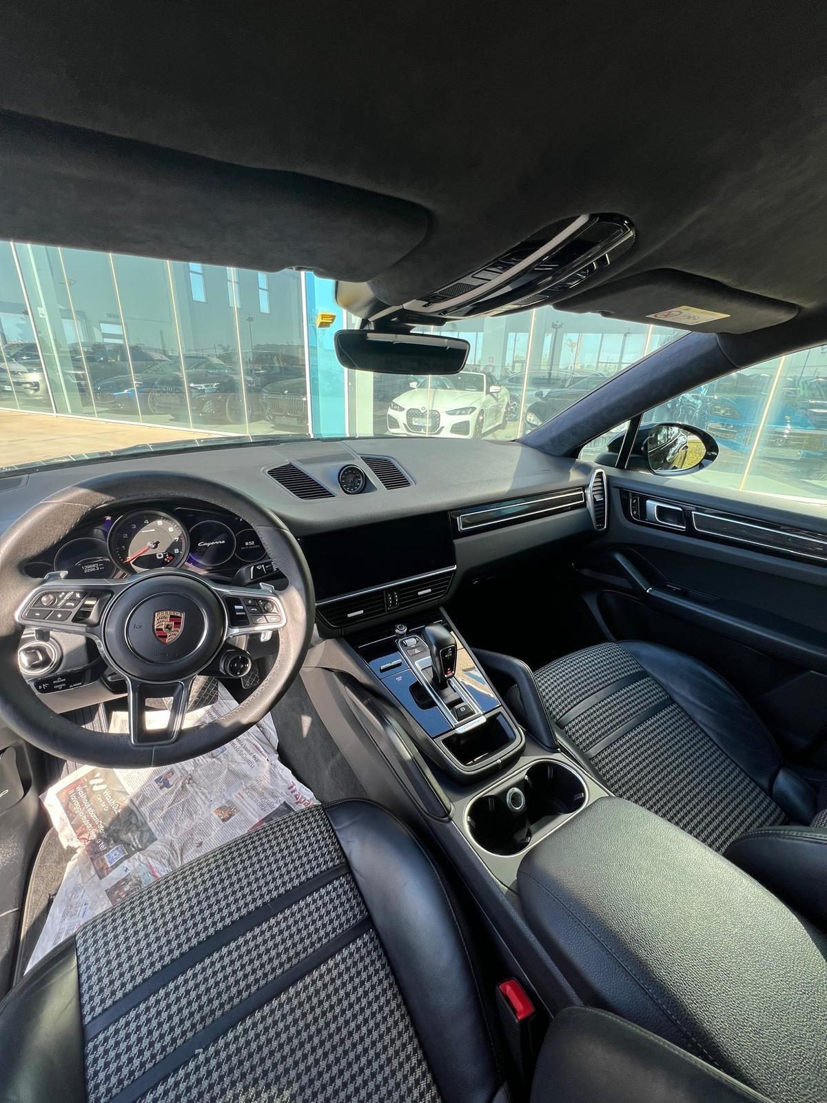 Porsche Cayenne 3.0 V6 Coupe tiptronic - possibilità noleggio no scoring