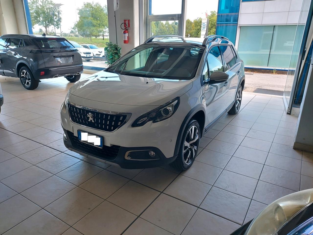 Peugeot 2008 BlueHDi 120 S&S Allure