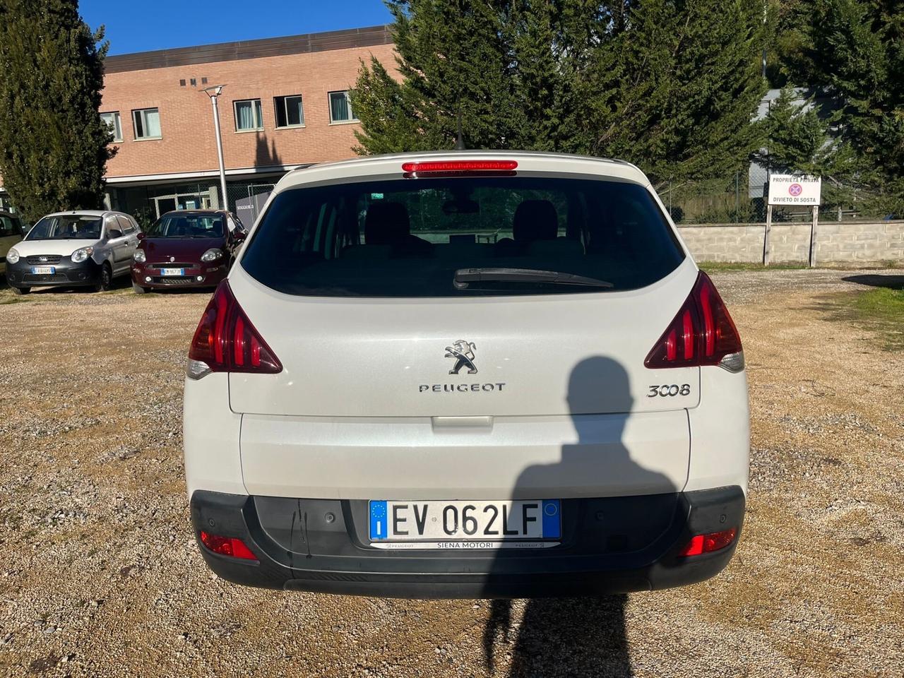 Peugeot 3008 1.6 HDi 115CV Business