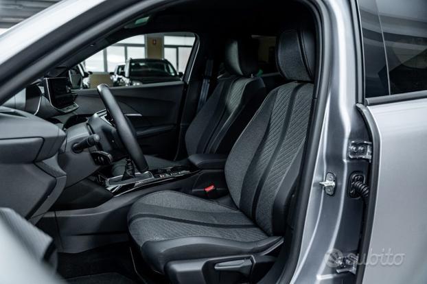 PEUGEOT 2008 PureTech 100 S&S Allure