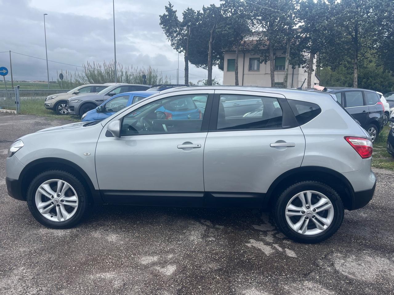 Nissan Qashqai 2.0 dCi DPF Tekna 4x4 garanzia 12 mesi