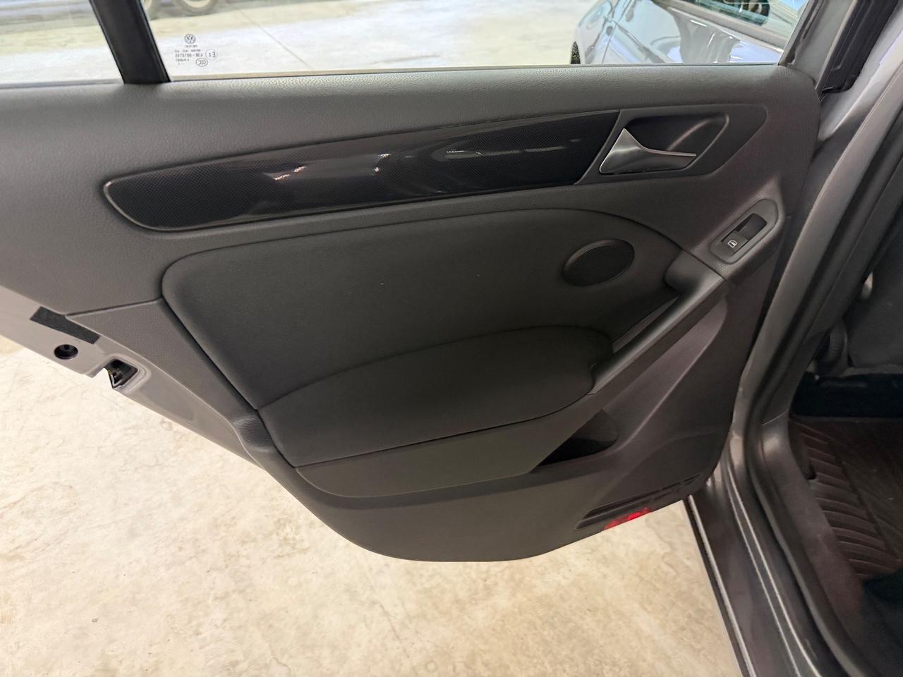 Volkswagen Golf 1.6 TDI DPF 5p.