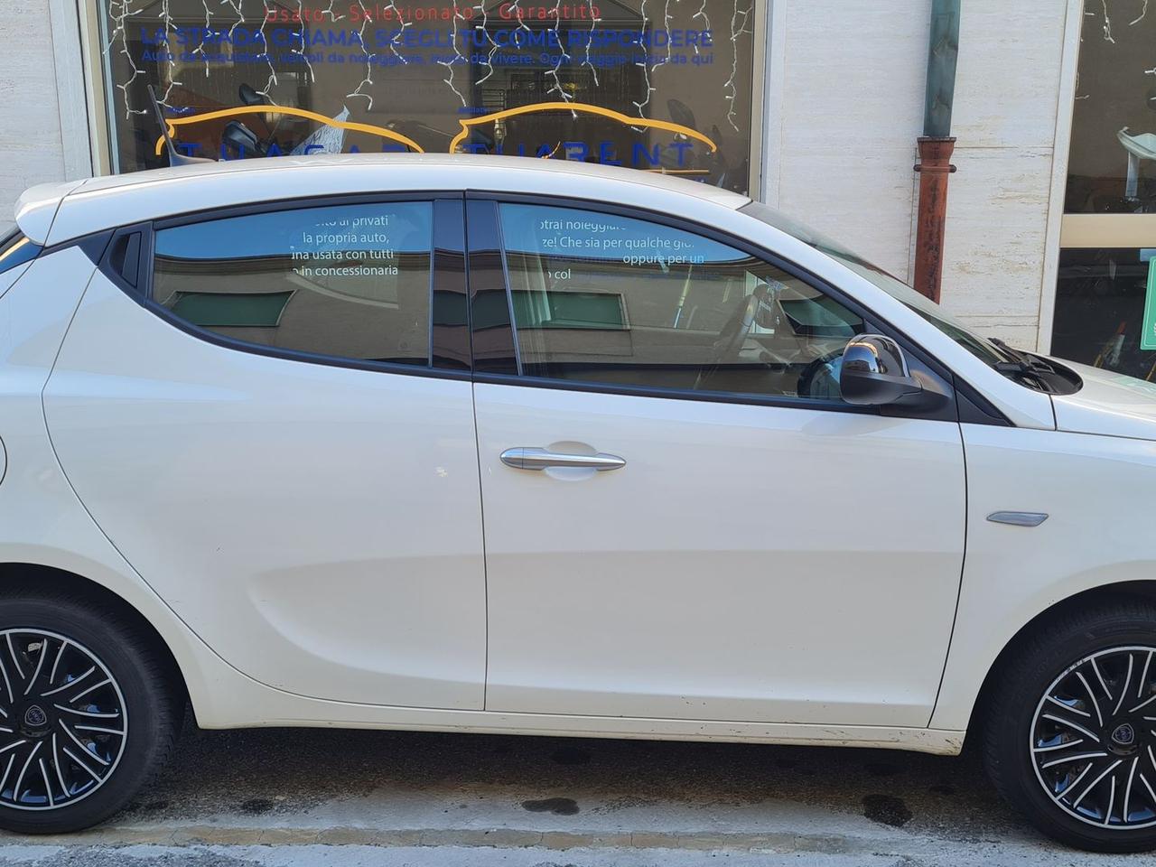 Lancia Ypsilon 1.0 FireFly MHEV Gold #8247