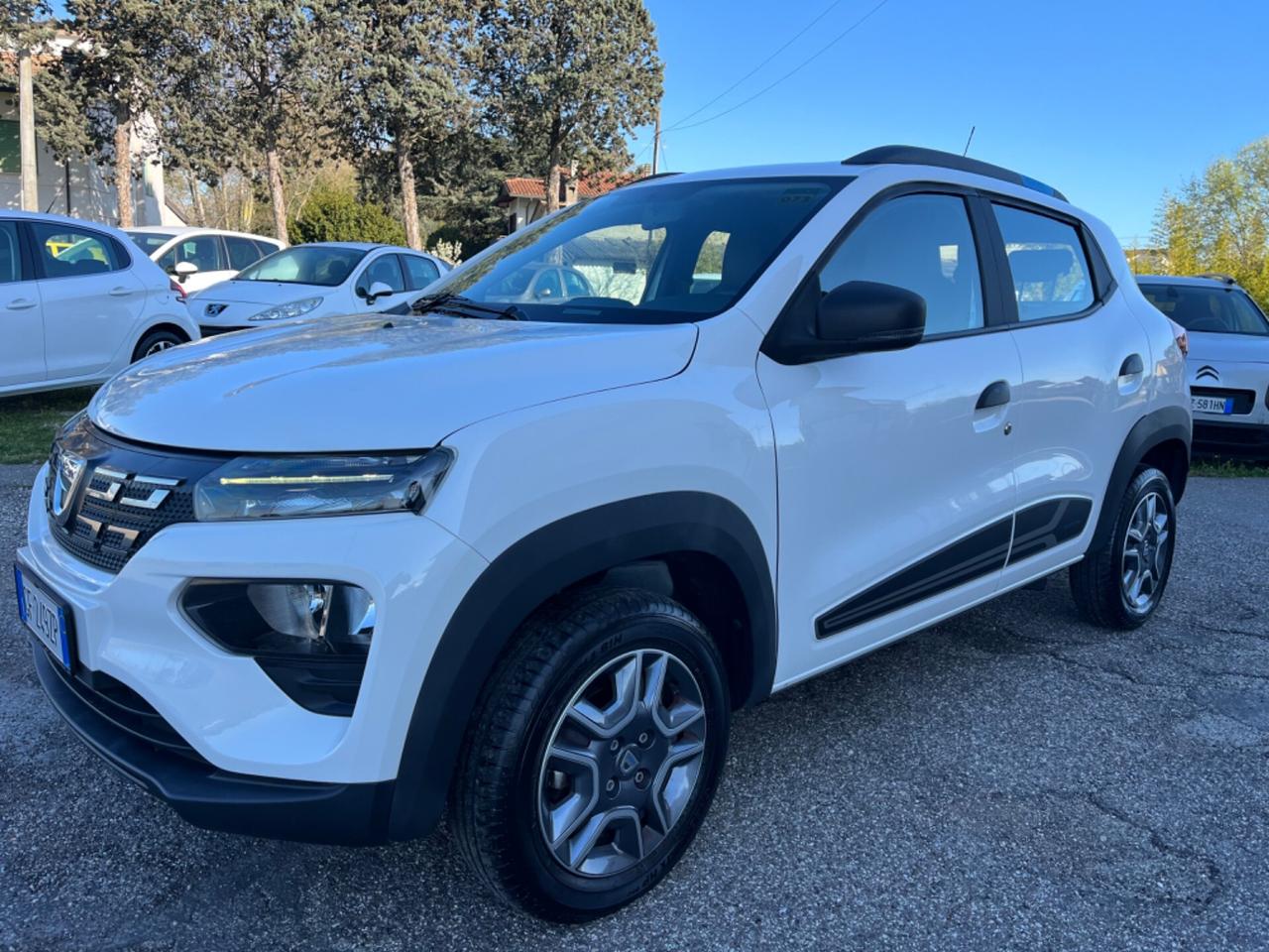 Dacia Spring Comfort Plus Electric 45 km 7.000 pari al nuovo