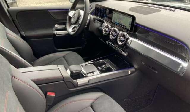 Mercedes-Benz GLB 200 AMG PREMIUM PACK LED NAVI 360 NIGHT BLACK PACK 19"
