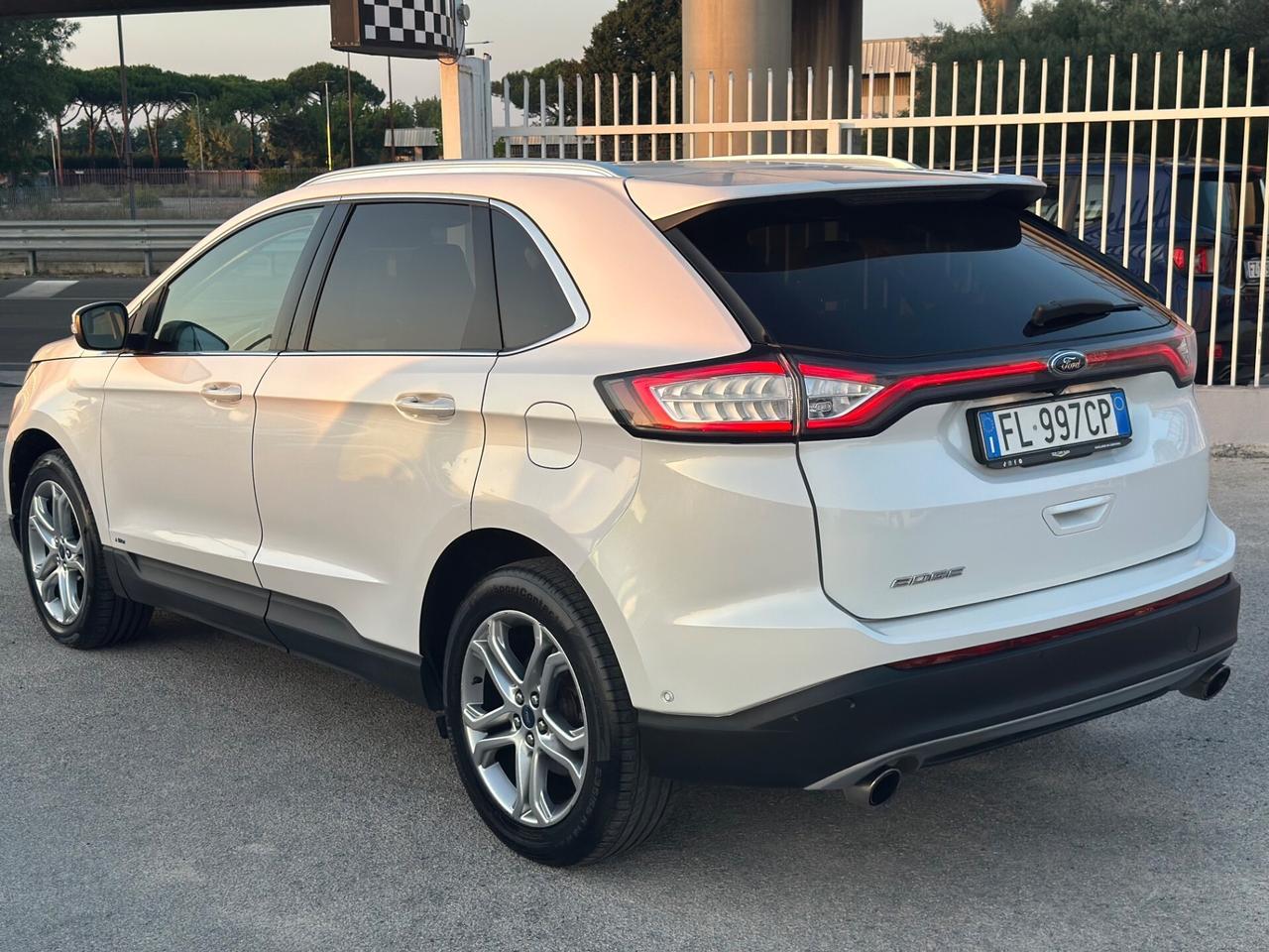 Ford Edge. 2017 2.0 Diesel 210 CV AWD AUT. Titanium