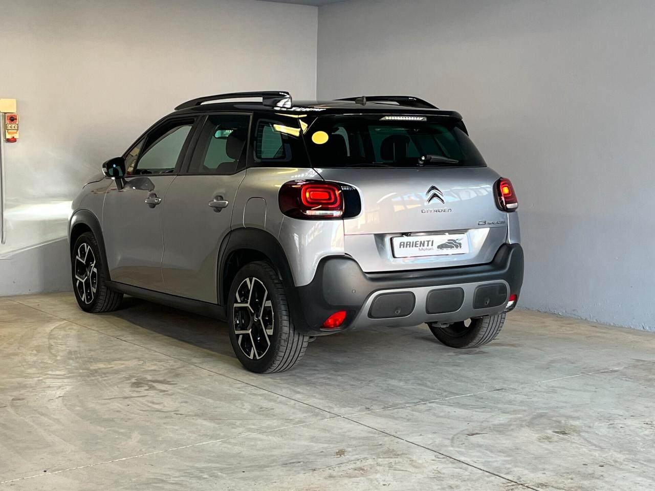 Citroen C3 Aircross 1.2cc SHINE 130cv CAMBIO AUTOMATICO-FULL OPTIONAL