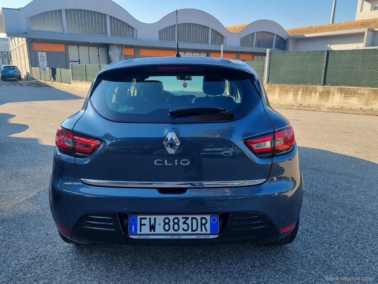 RENAULT Clio dCi 8V 90CV 5p.Moschino Zen