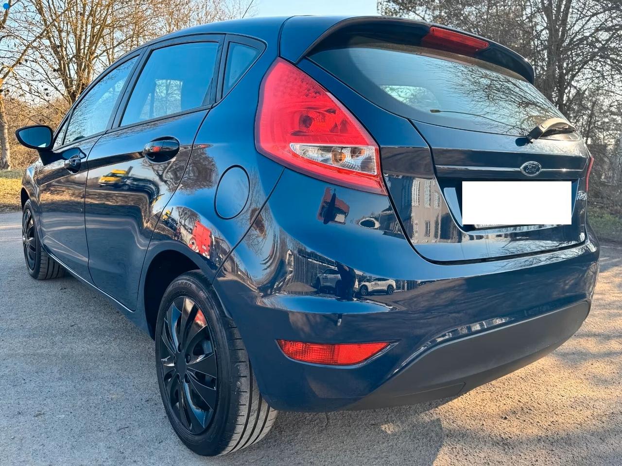 Ford Fiesta 1.2 82 CV 5 porte Titanium benzina/gpl ok neo patentati