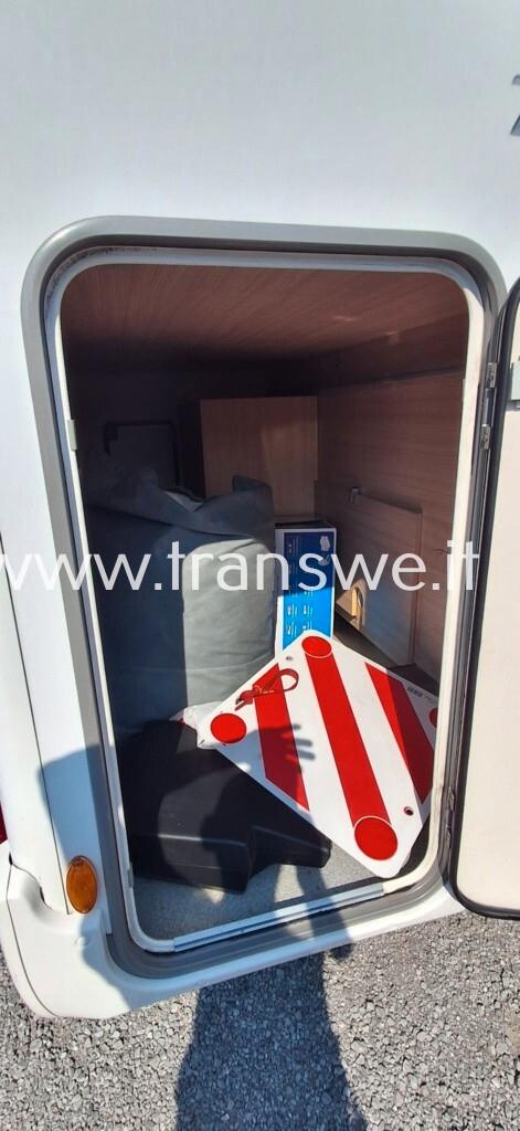 Bürstner Travel Van 590 letto matrimoniale posteriore
