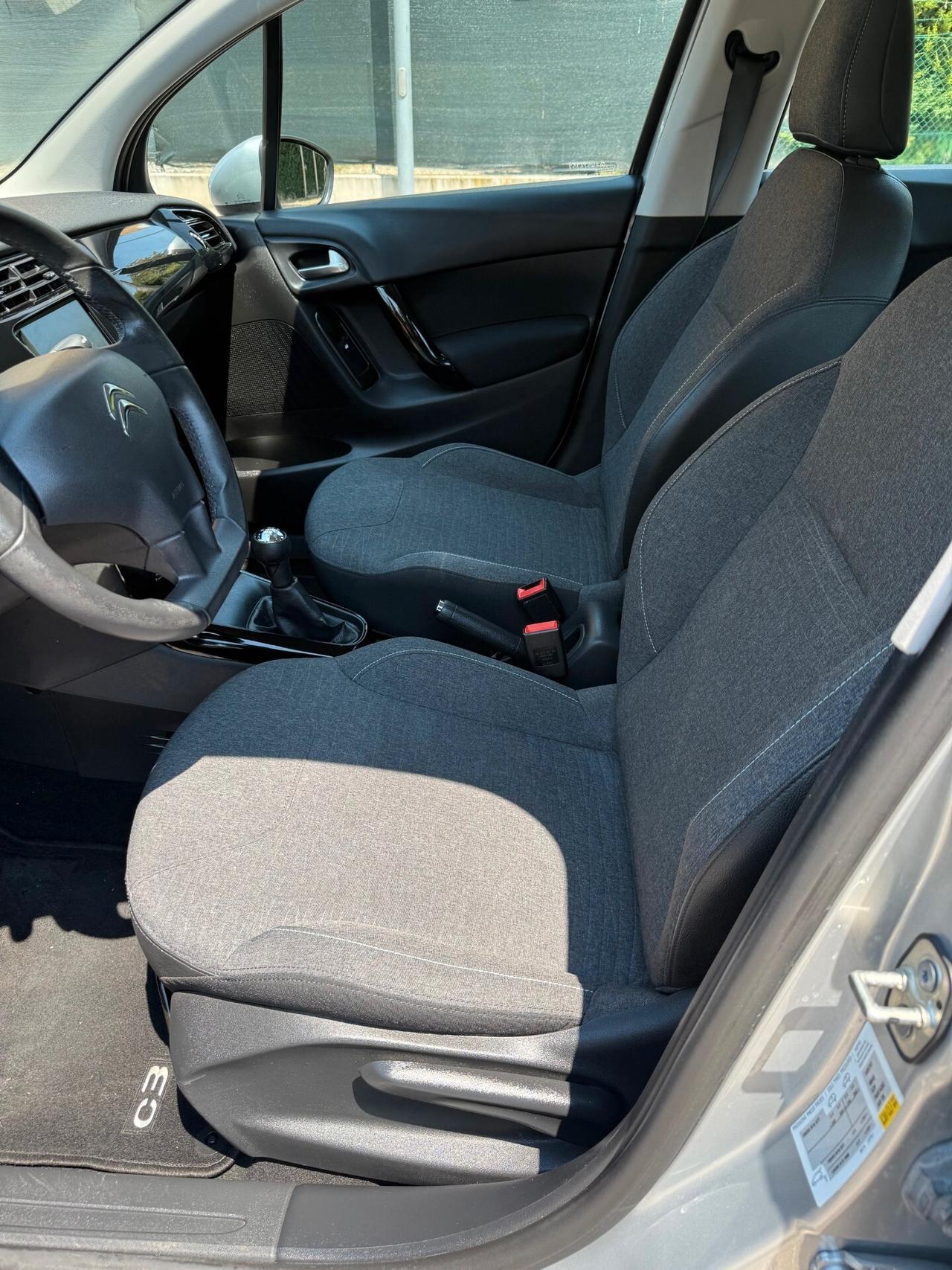 Citroen C3 1.2 - NAV. - NEOPATENTATI - 12 MESI DI GARANZIA -