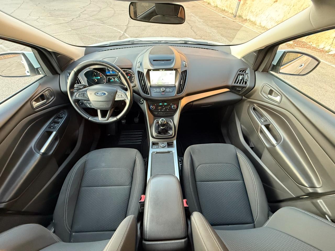 Ford Kuga Titanium/1.5 120CV/CAR PLAY/RETRO/KYLESS