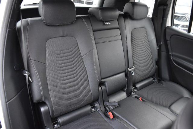 MERCEDES-BENZ GLB 180 d Automatic Sport